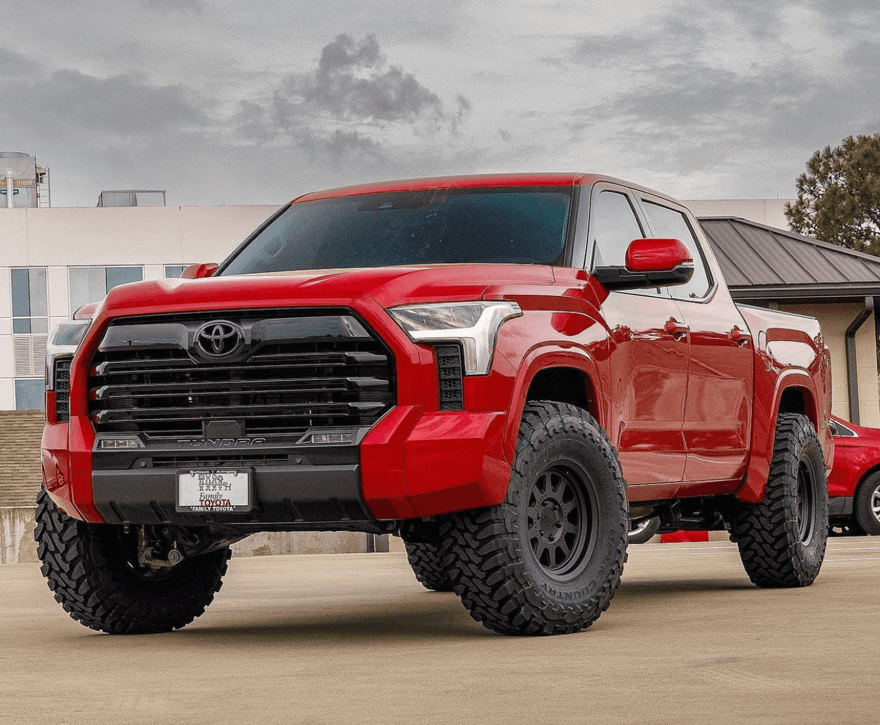 Red Tundra front on